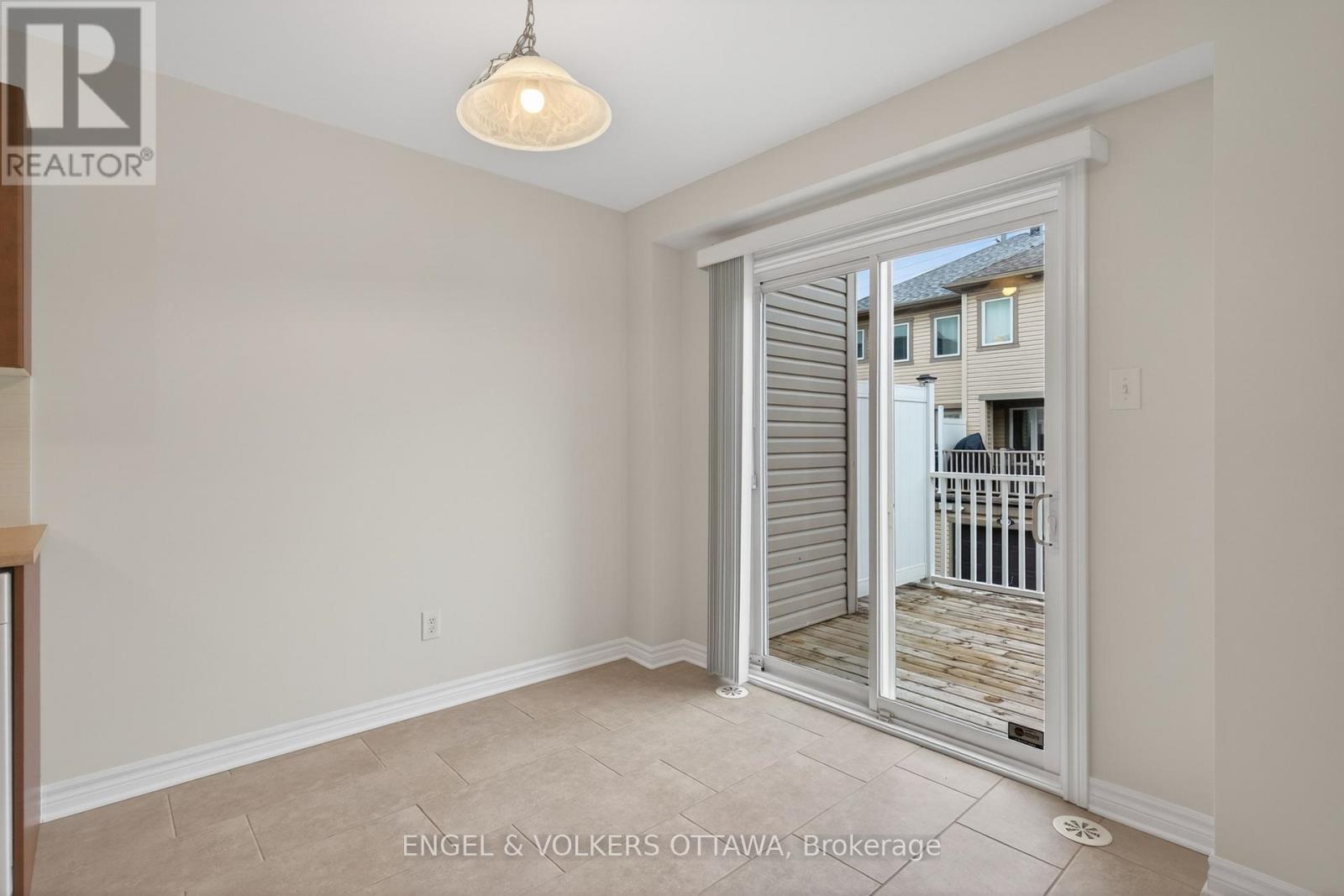 2043 Madrid Avenue, Ottawa, Ontario  K2J 0K1 - Photo 26 - X13447152