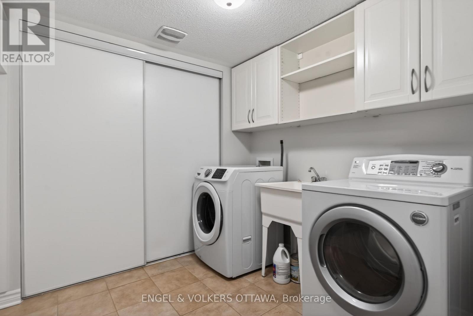 2043 Madrid Avenue, Ottawa, Ontario  K2J 0K1 - Photo 46 - X13447152