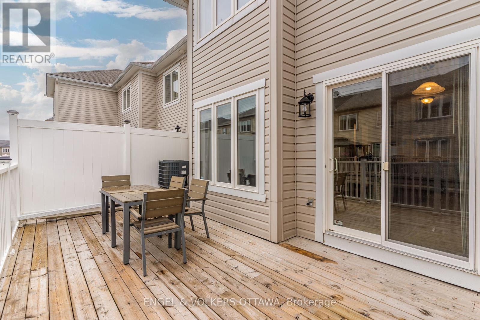 2043 Madrid Avenue, Ottawa, Ontario  K2J 0K1 - Photo 49 - X13447152