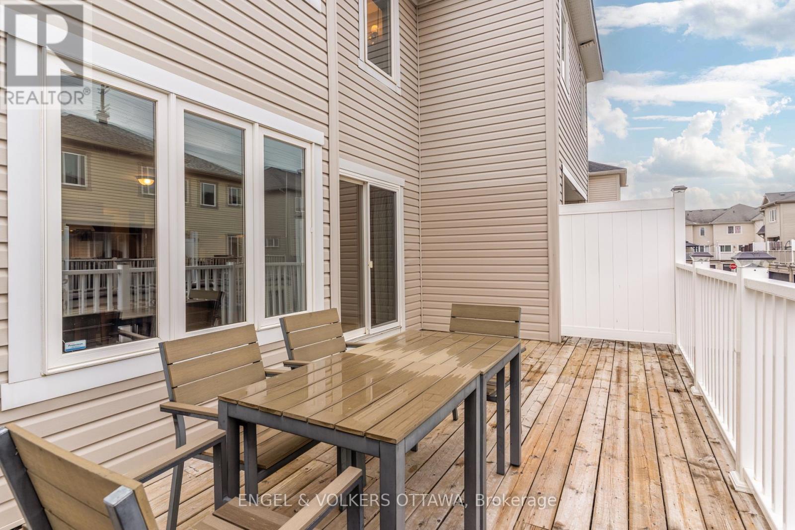 2043 Madrid Avenue, Ottawa, Ontario  K2J 0K1 - Photo 50 - X13447152