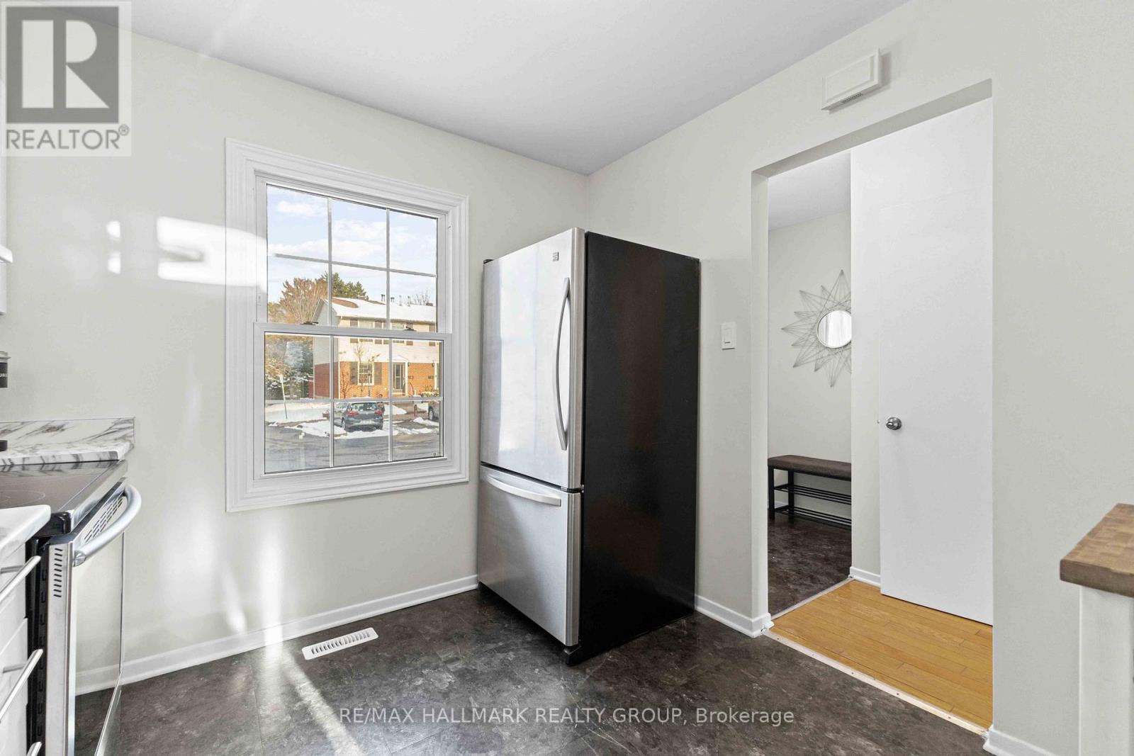 11 - 1160 Shillington Avenue, Ottawa, Ontario  K1Z 7Z4 - Photo 5 - X13447186