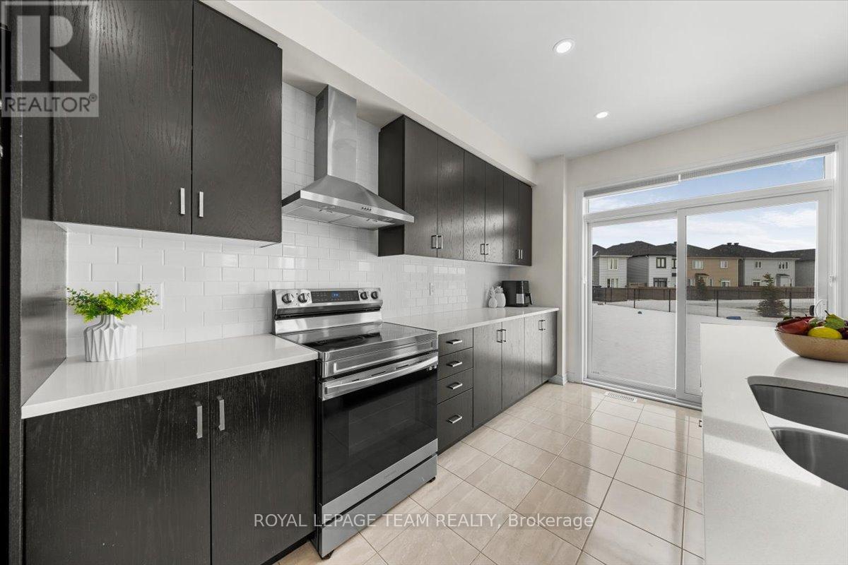 290 Turnbuckle Crescent, Ottawa, Ontario  K2J 7B7 - Photo 12 - X13447306