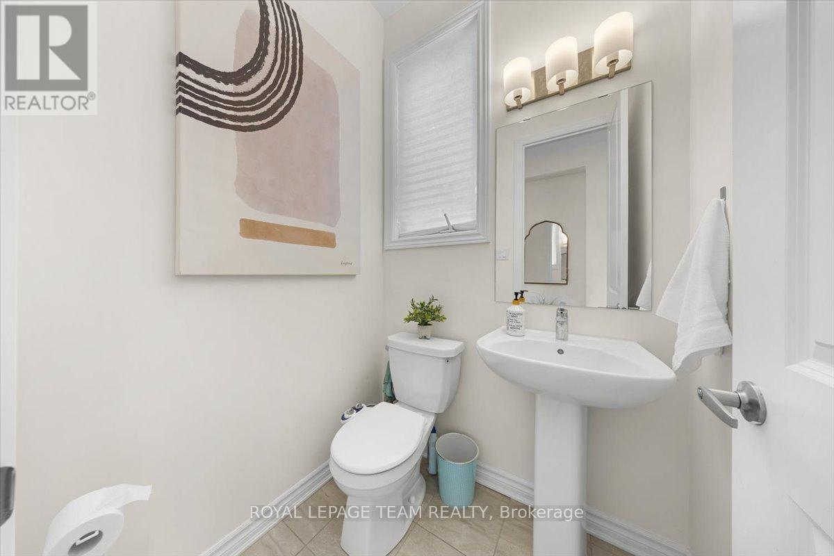 290 Turnbuckle Crescent, Ottawa, Ontario  K2J 7B7 - Photo 3 - X13447306