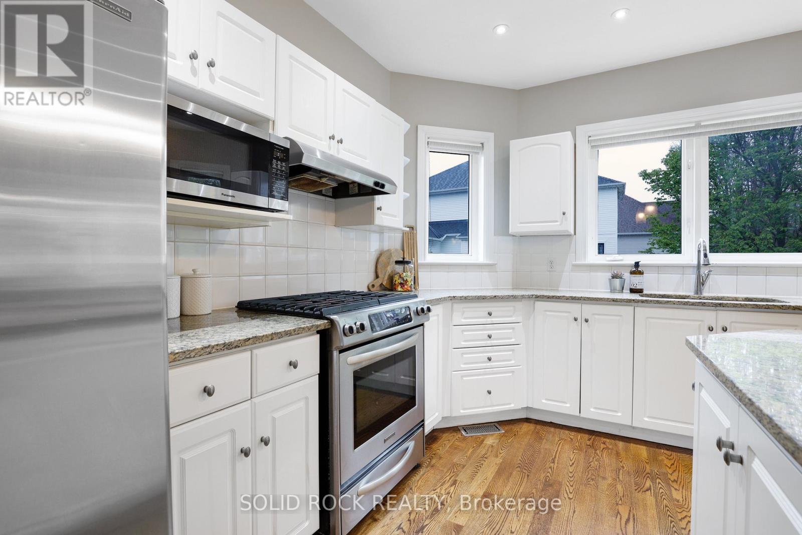 45 Basswood Avenue, Ottawa, Ontario  K2S 1X3 - Photo 10 - X13447410
