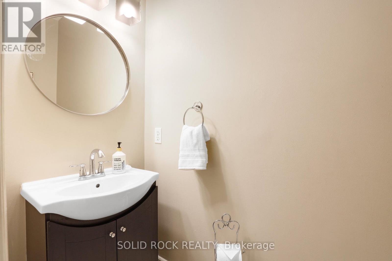 45 Basswood Avenue, Ottawa, Ontario  K2S 1X3 - Photo 15 - X13447410