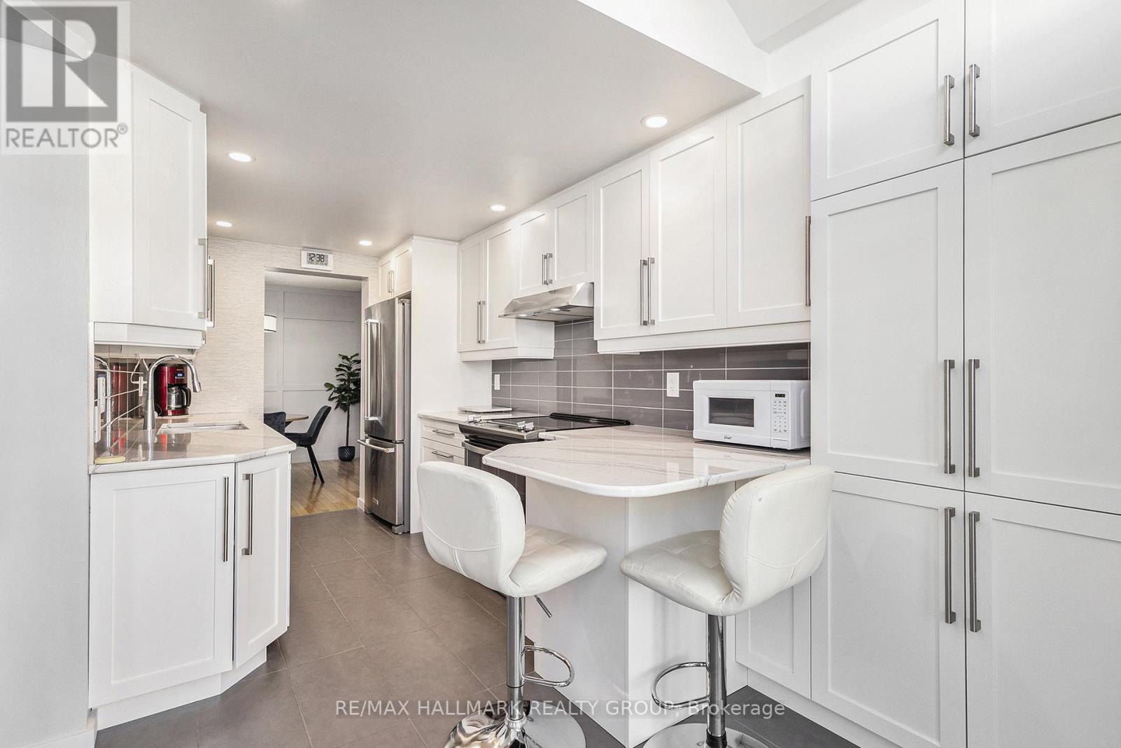 1019 Candlewood Street, Ottawa, Ontario  K4A 5E7 - Photo 2 - X13447684