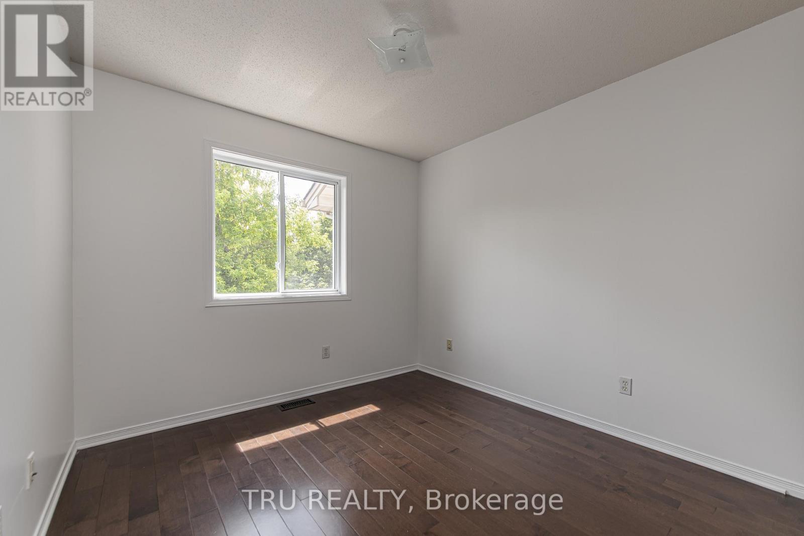 135 Margrave Avenue, Ottawa, Ontario  K1T 3X8 - Photo 29 - X13447734
