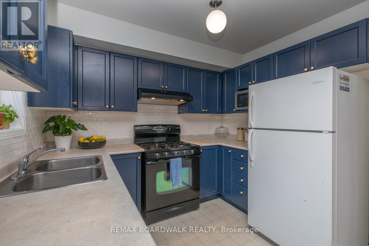 112 Wharhol Private, Ottawa, Ontario  K2H 1G6 - Photo 15 - X13447858