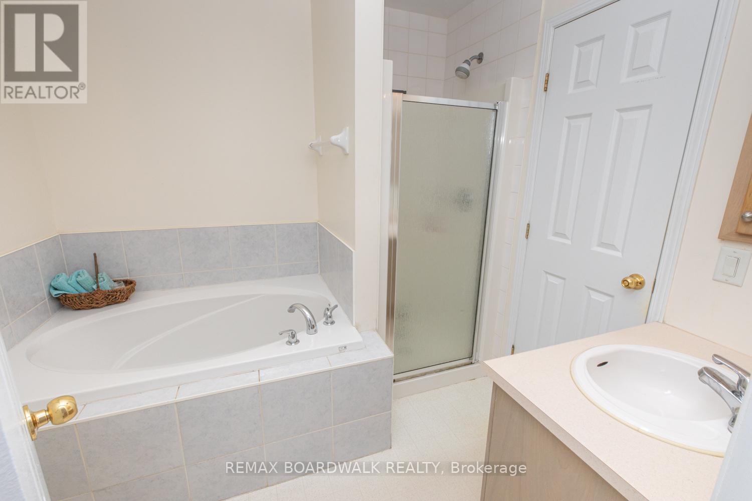 112 Wharhol Private, Ottawa, Ontario  K2H 1G6 - Photo 25 - X13447858