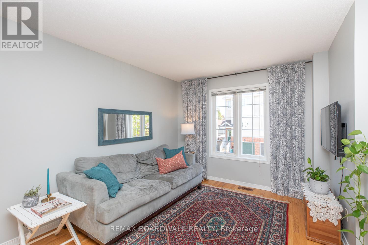 112 Wharhol Private, Ottawa, Ontario  K2H 1G6 - Photo 4 - X13447858
