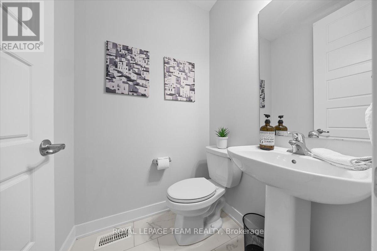 845 Pearly Everlasting Crescent, Ottawa, Ontario  K0A 2Z0 - Photo 7 - X13447930