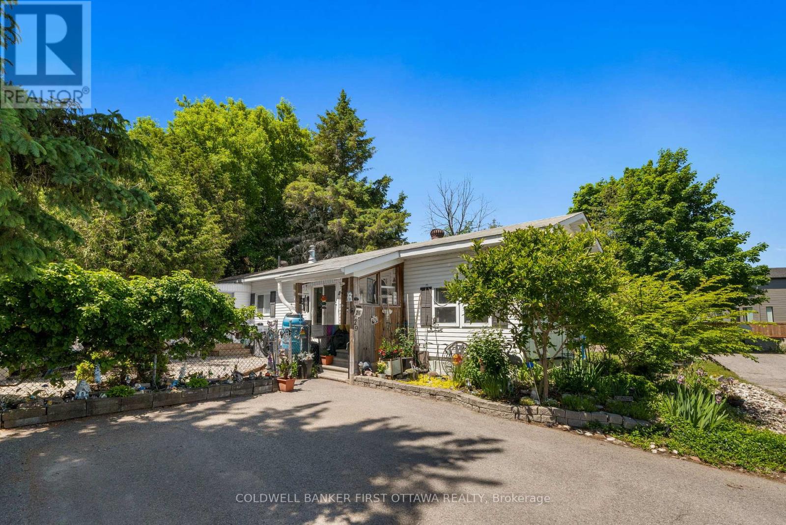 29 CLOVERLOFT COURT, Ottawa, Ontario