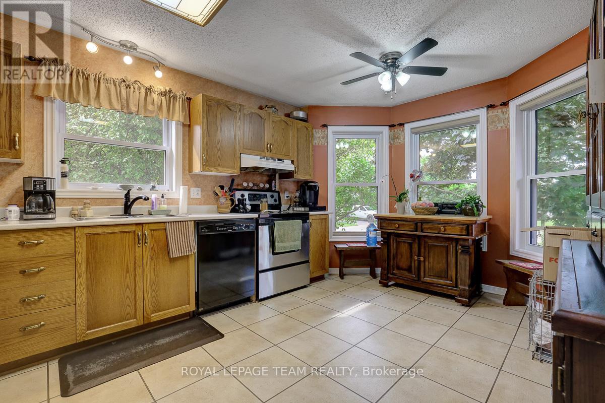 110 Alfred Street, North Grenville, Ontario  K0G 1J0 - Photo 14 - X13448146