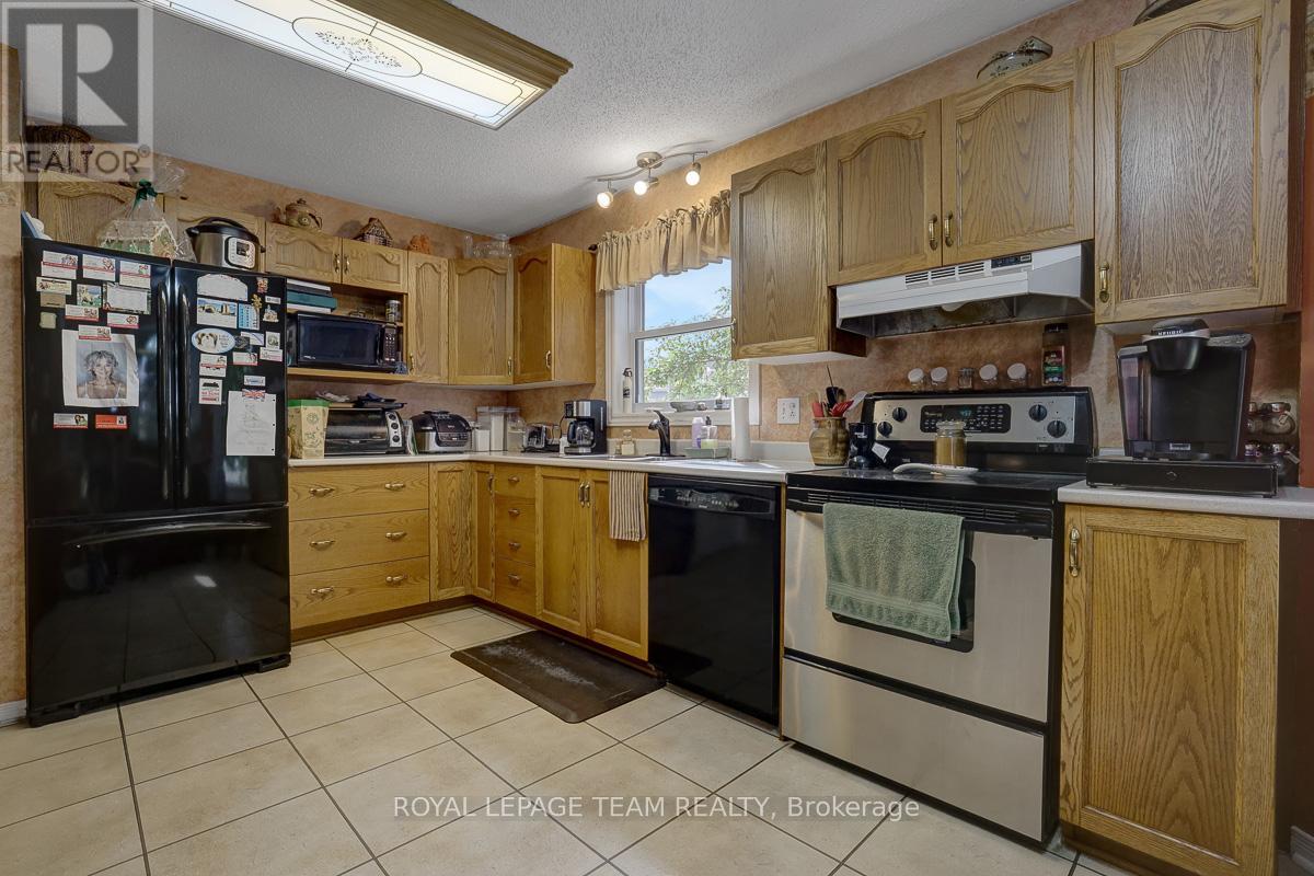 110 Alfred Street, North Grenville, Ontario  K0G 1J0 - Photo 15 - X13448146