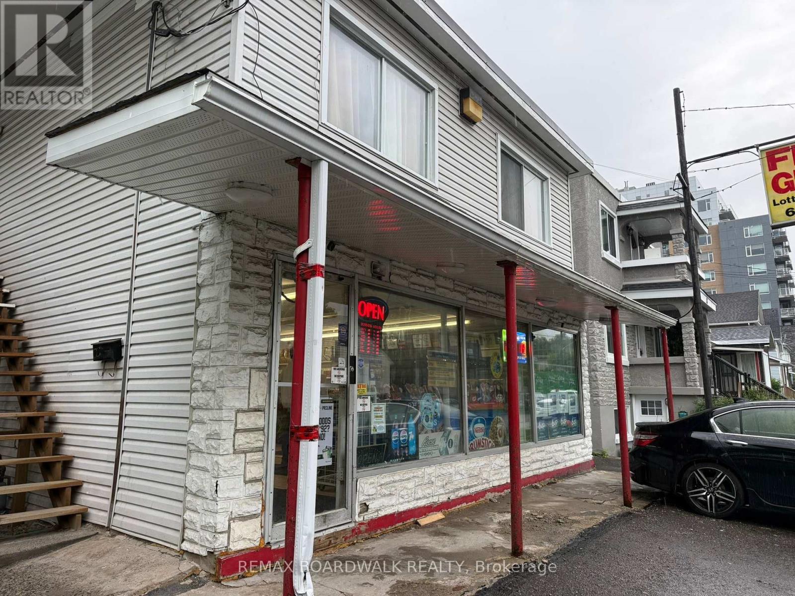 40 Jolliet Avenue, Ottawa, Ontario  K1L 5H5 - Photo 2 - X13448184
