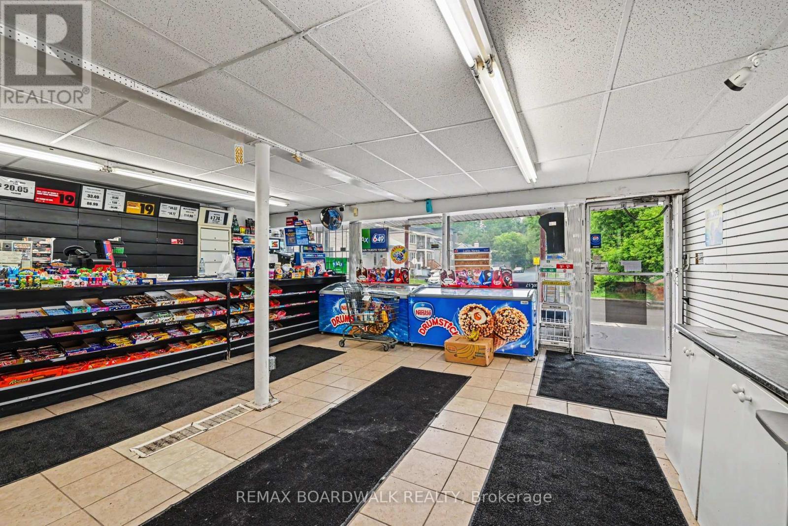 40 Jolliet Avenue, Ottawa, Ontario  K1L 5H5 - Photo 7 - X13448184