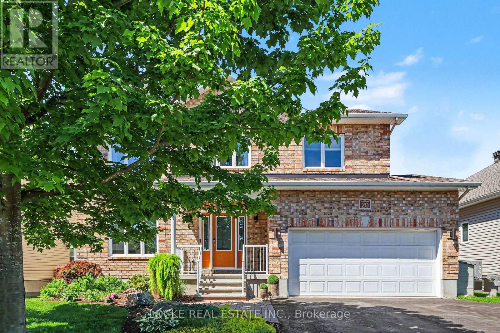 20 PEBBLEMILL LANE, Russell, Ontario