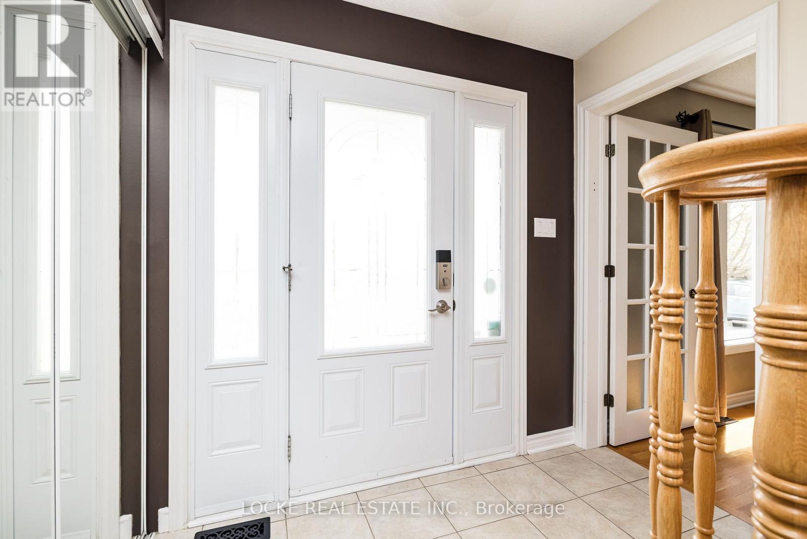 20 Pebblemill Lane, Russell, Ontario  K4R 0A8 - Photo 3 - X13448202
