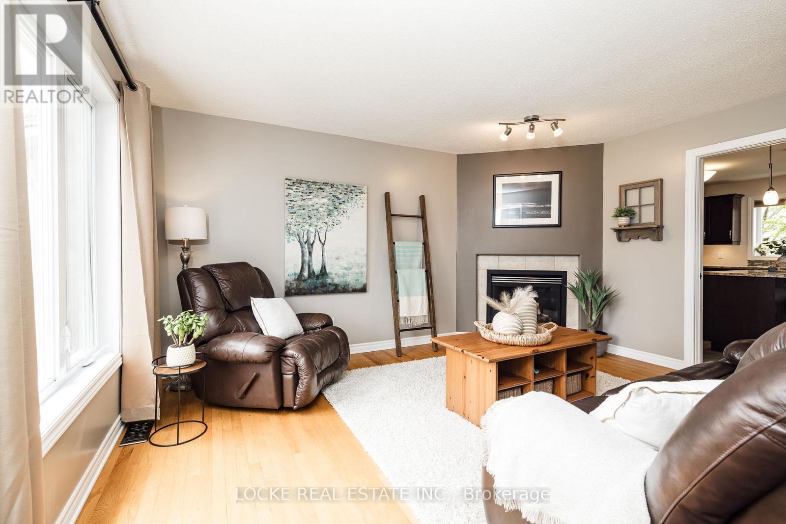 20 Pebblemill Lane, Russell, Ontario  K4R 0A8 - Photo 4 - X13448202
