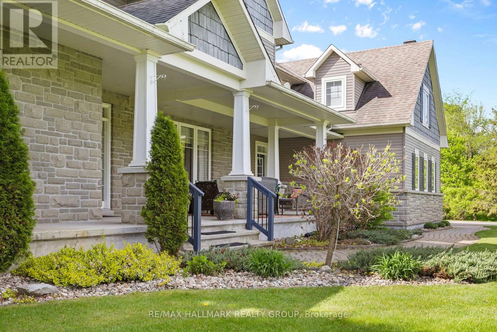 137 Goodman Drive, Ottawa, Ontario  K2W 1C7 - Photo 4 - X13448280
