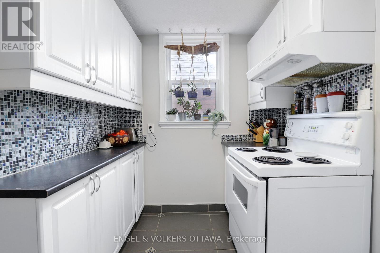 491 Mcleod Street, Ottawa, Ontario  K1R 5P7 - Photo 22 - X13448398