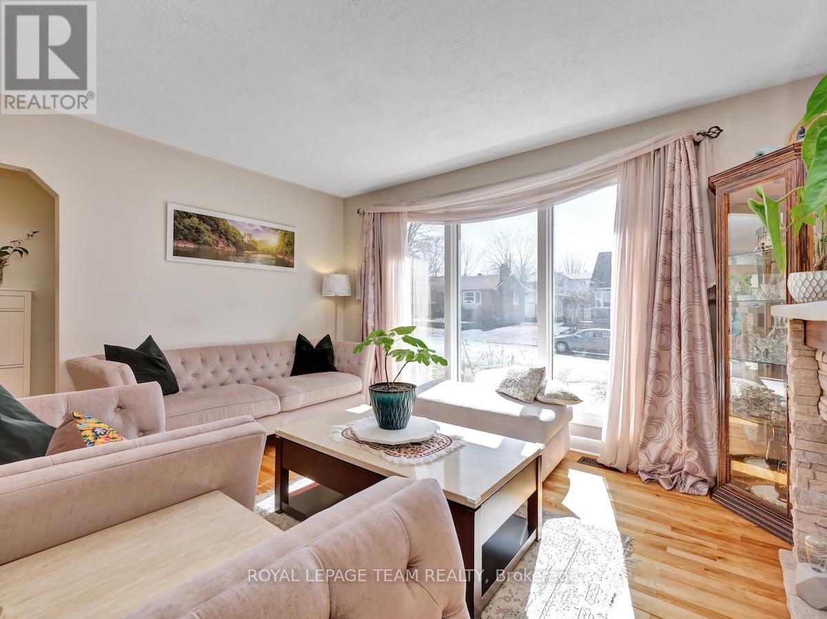 1233 Cheverton Avenue, Ottawa, Ontario  K1H 7P5 - Photo 10 - X13448458