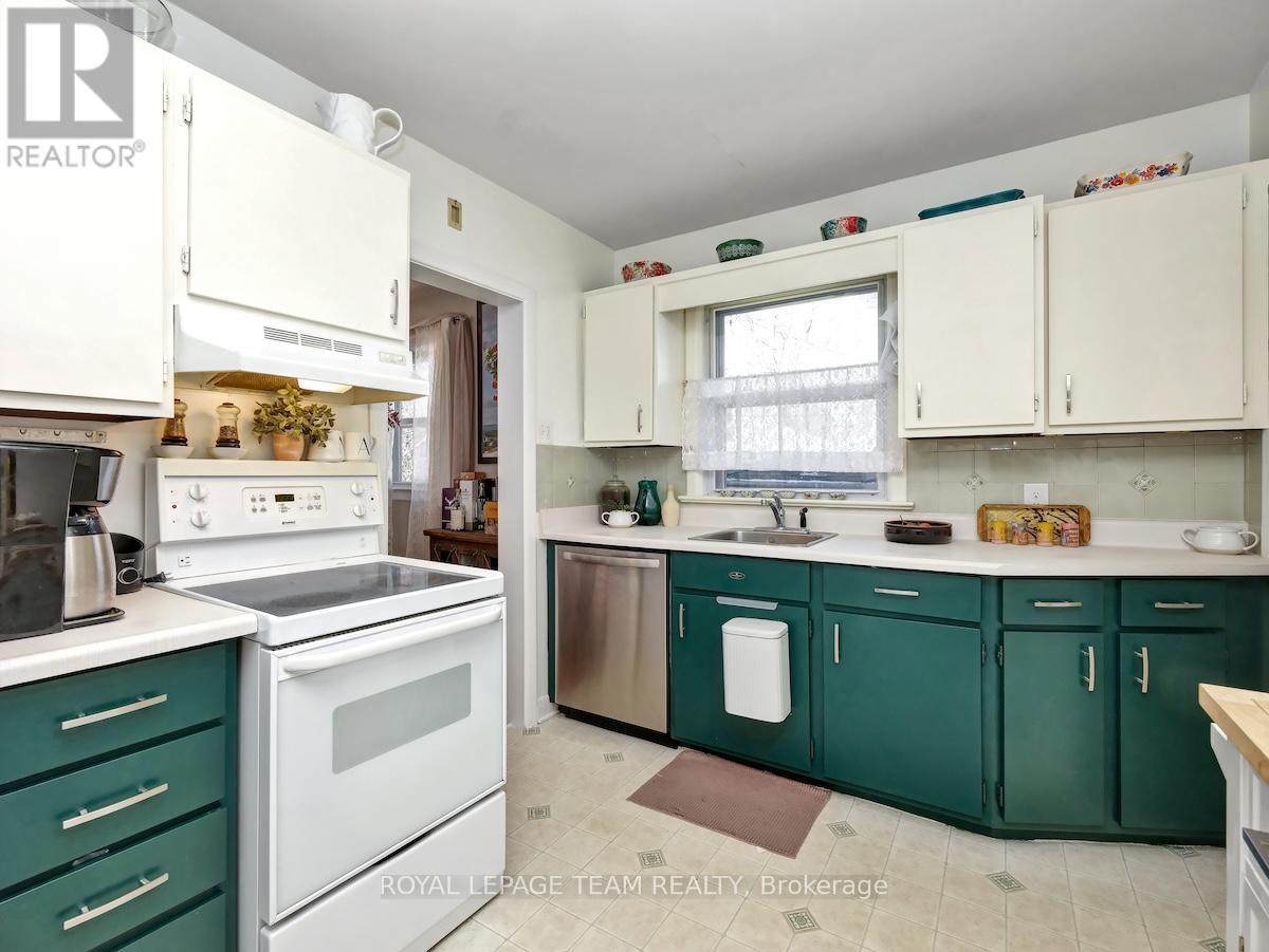 1233 Cheverton Avenue, Ottawa, Ontario  K1H 7P5 - Photo 17 - X13448458