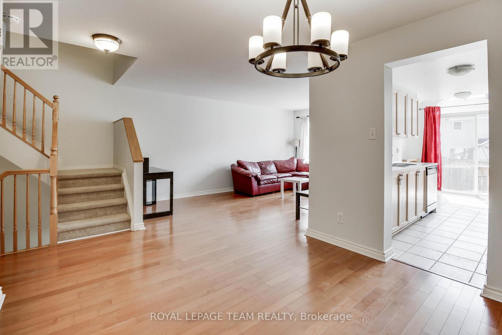 33 Scampton Drive, Ottawa, Ontario  K2W 1G1 - Photo 11 - X13448606