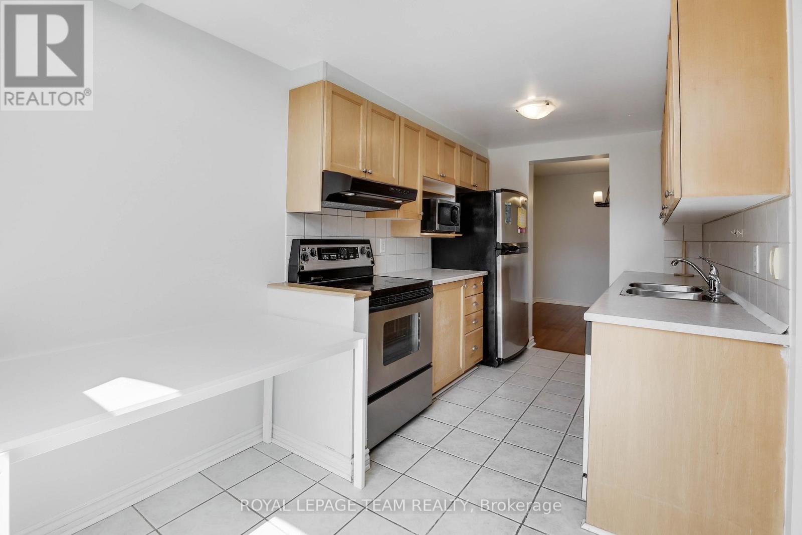 33 Scampton Drive, Ottawa, Ontario  K2W 1G1 - Photo 14 - X13448606