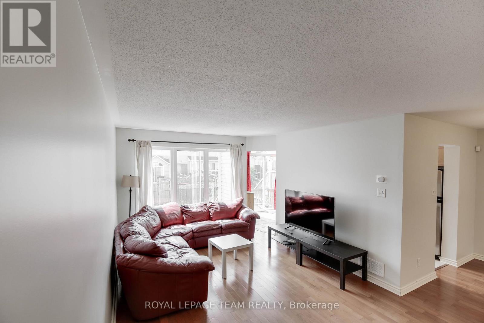 33 Scampton Drive, Ottawa, Ontario  K2W 1G1 - Photo 8 - X13448606