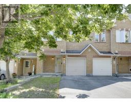 33 SCAMPTON DRIVE, Ottawa, Ontario