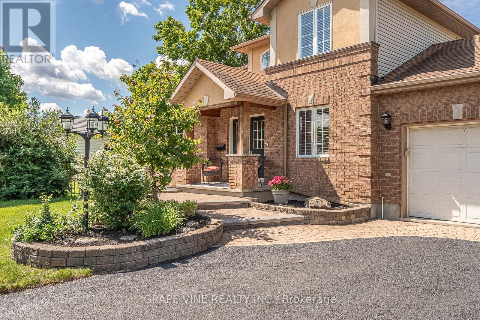 4 Carbery Drive, Ottawa, Ontario  K2S 1E3 - Photo 4 - X13448668