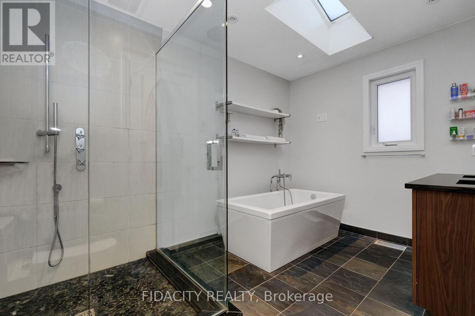 376 C Wilmont Avenue, Ottawa, Ontario  K2A 0B1 - Photo 19 - X13448670