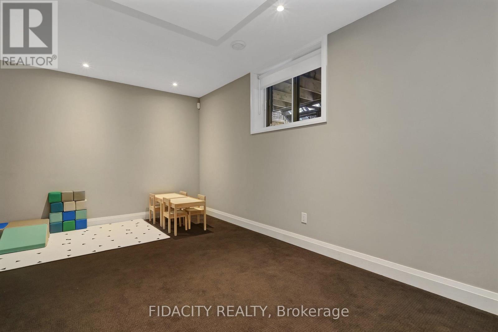 376 C Wilmont Avenue, Ottawa, Ontario  K2A 0B1 - Photo 25 - X13448670