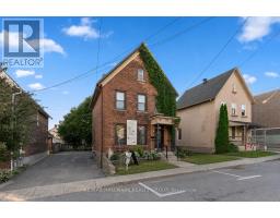 32 ST. ANDREW STREET, Brockville, Ontario