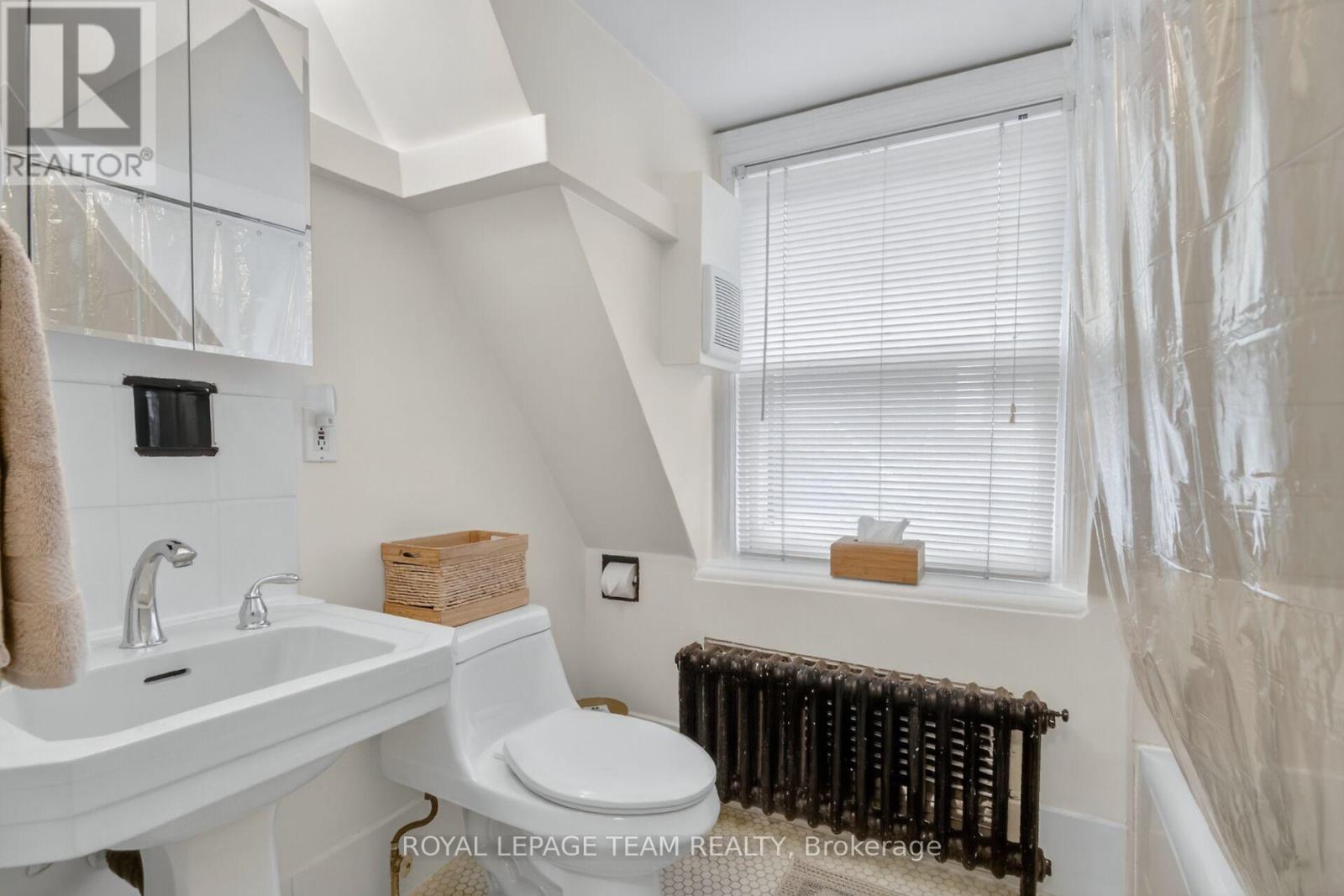 64 Delaware Avenue S, Ottawa, Ontario  K2P 0Z3 - Photo 11 - X13448840