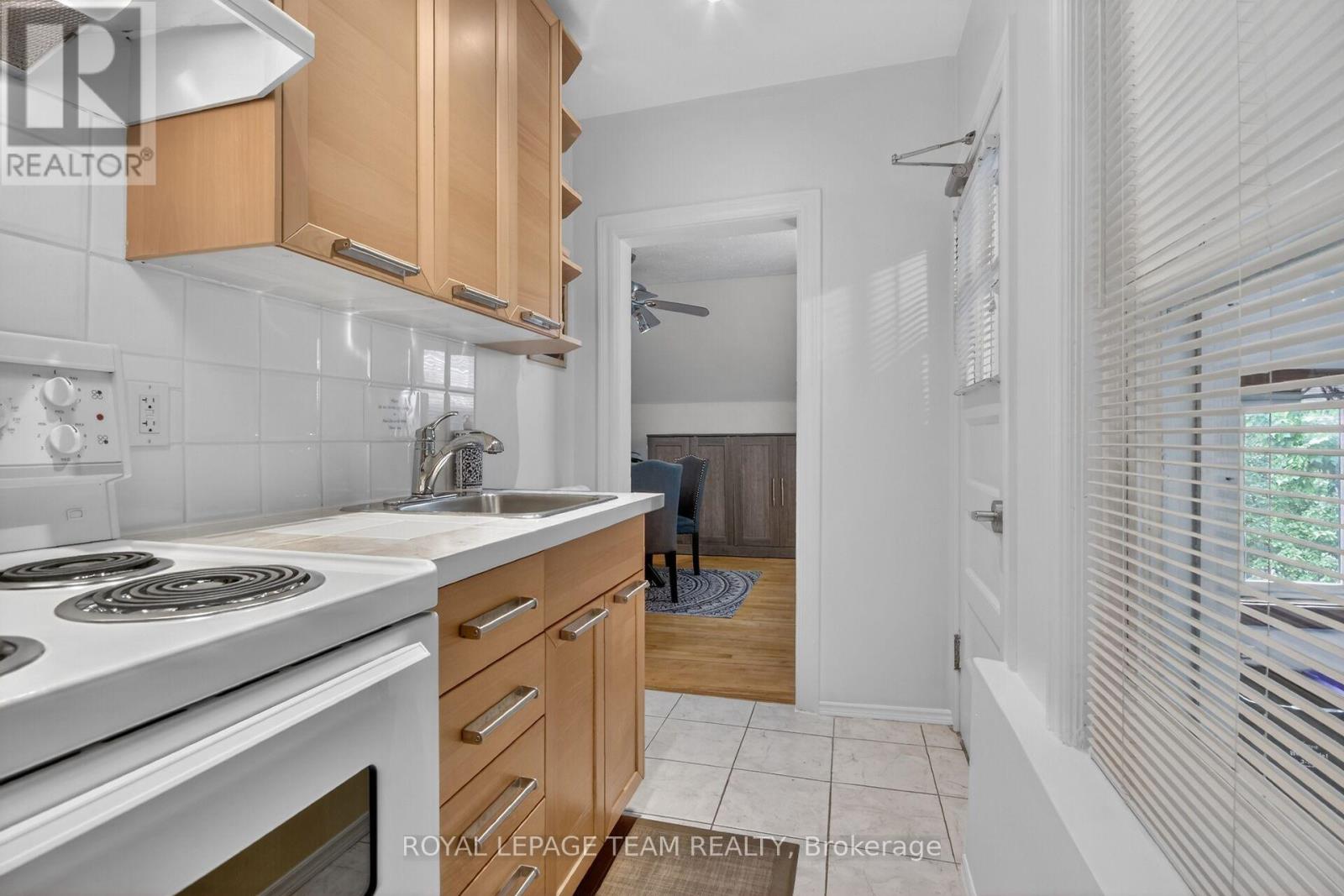 64 Delaware Avenue S, Ottawa, Ontario  K2P 0Z3 - Photo 12 - X13448840