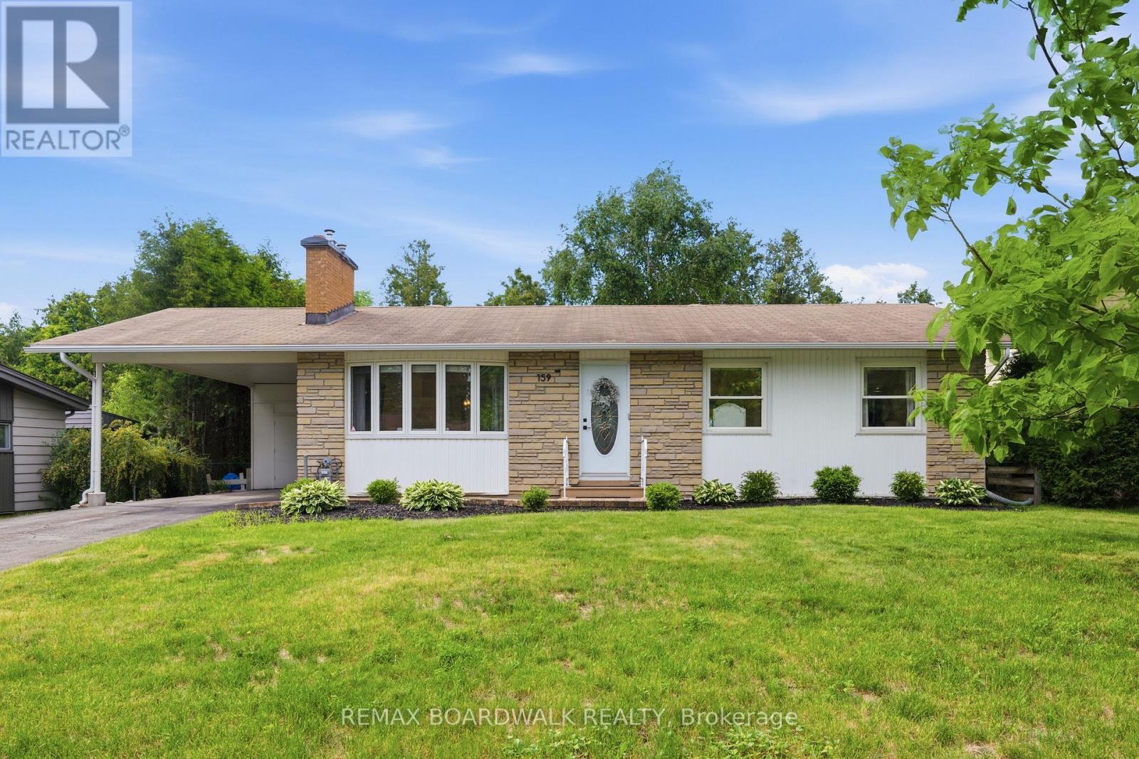 159 Banning Road, Ottawa, Ontario  K2L 1C5 - Photo 2 - X13447356