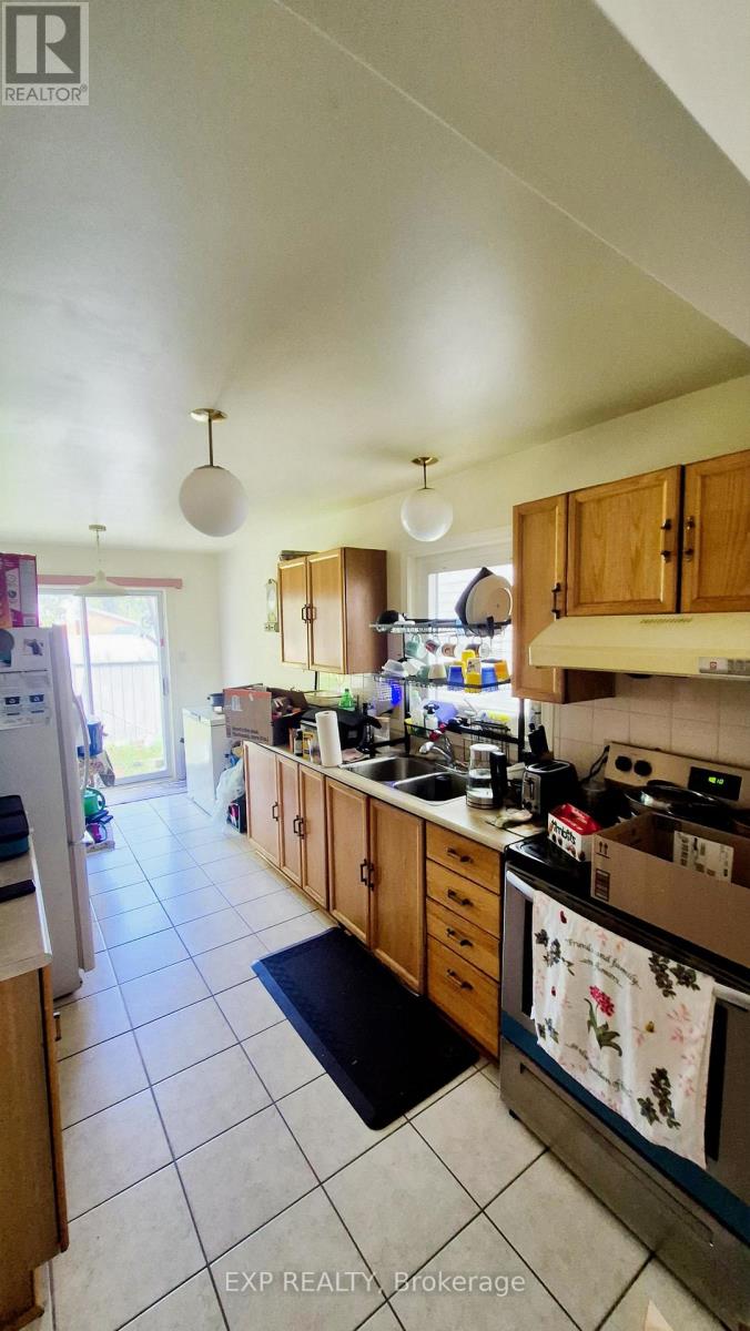35 Raj Terrace, Ottawa, Ontario  K1G 4T7 - Photo 3 - X13449014