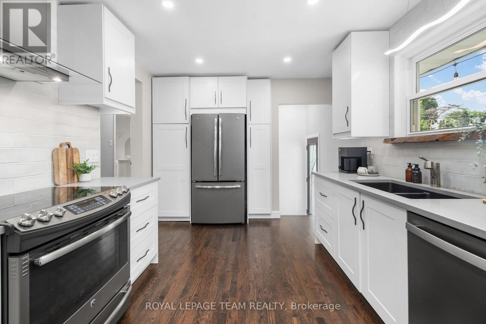 17 Arnold Drive, Ottawa, Ontario  K2H 6V6 - Photo 10 - X13449142