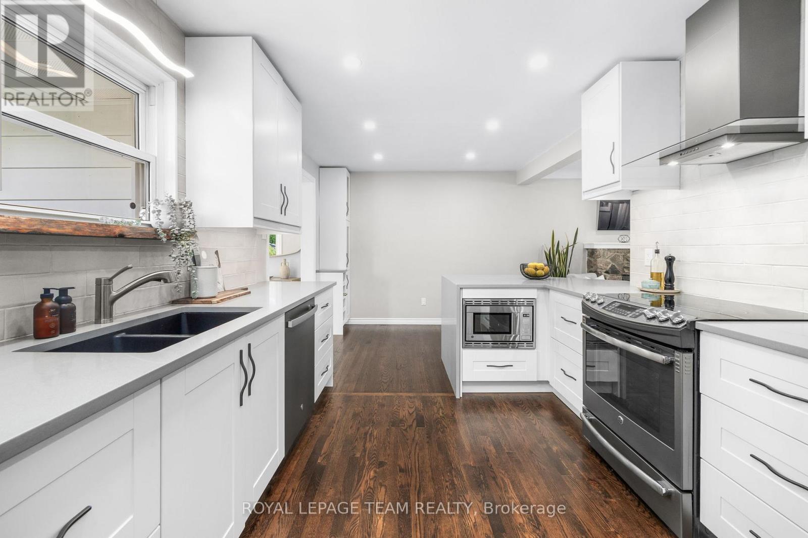 17 Arnold Drive, Ottawa, Ontario  K2H 6V6 - Photo 11 - X13449142
