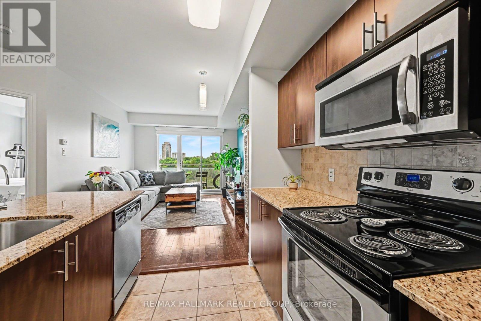 1001 - 70 Landry Street, Ottawa, Ontario  K1L 0A8 - Photo 11 - X13449152