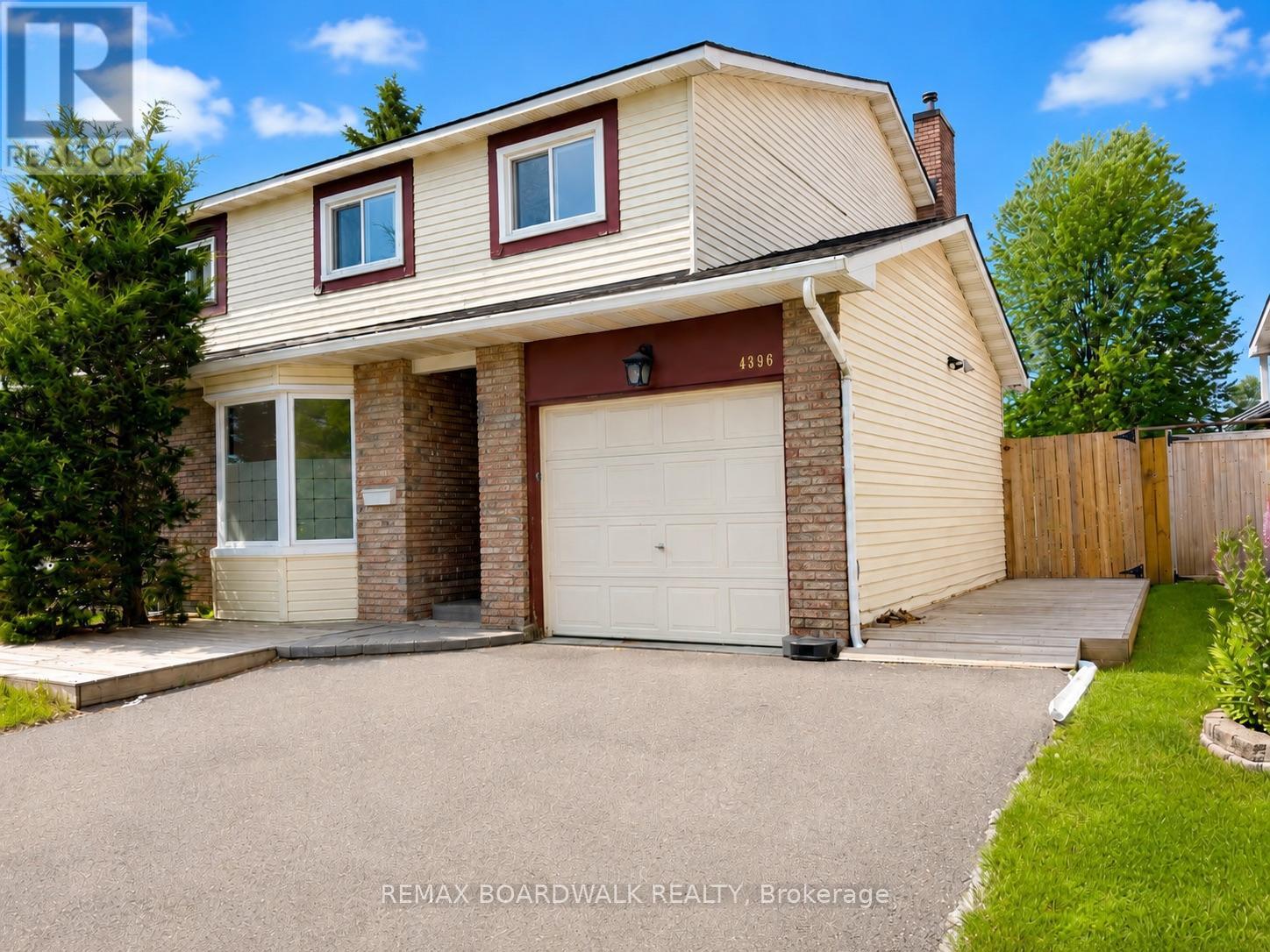 4396 Whittaker Crescent, Ottawa, Ontario  K1B 4P2 - Photo 2 - X13449180