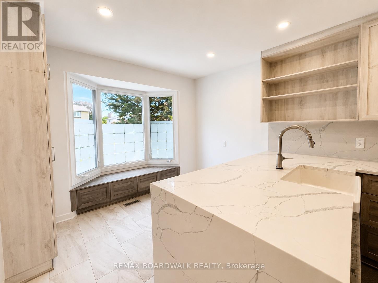 4396 Whittaker Crescent, Ottawa, Ontario  K1B 4P2 - Photo 9 - X13449180