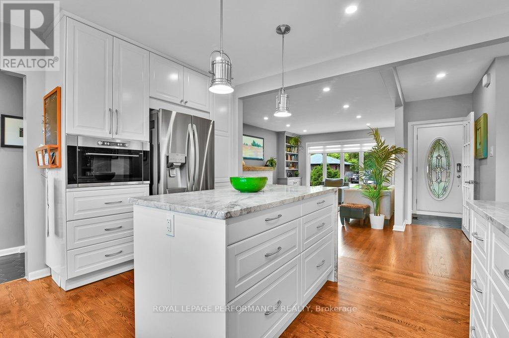 943 Arkell Street, Ottawa, Ontario  K2B 5R2 - Photo 10 - X13449194