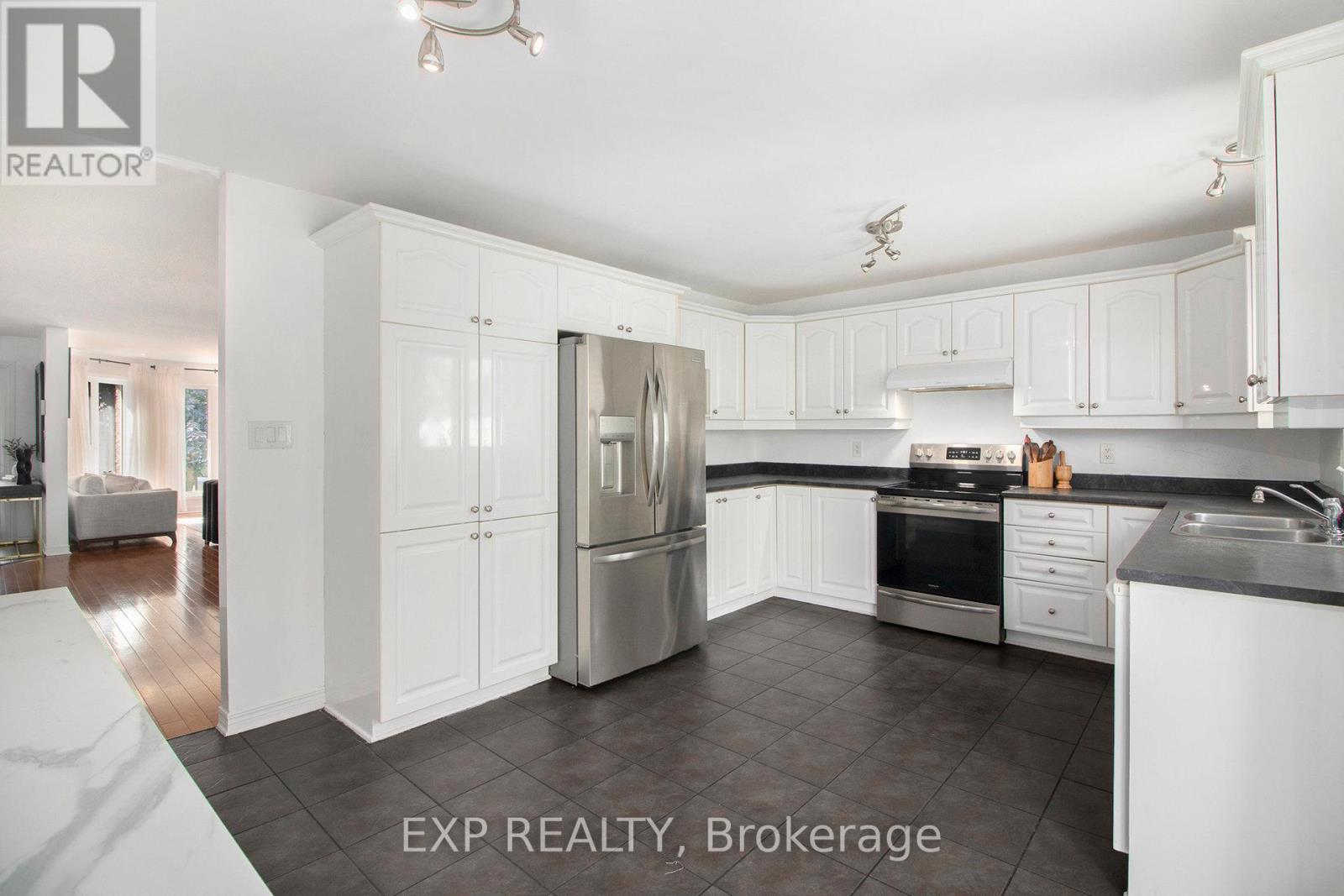 234 Sandra Crescent, Clarence-Rockland, Ontario  K4K 1R6 - Photo 11 - X13449198