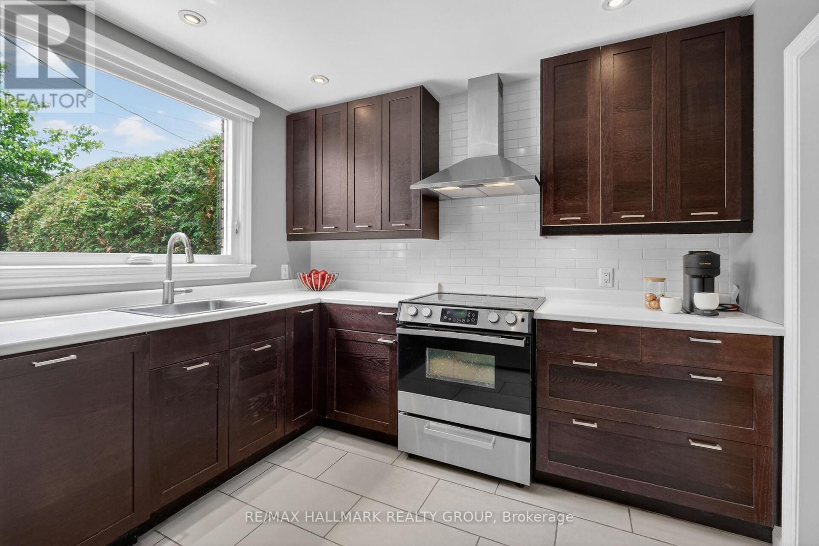 90 Southern Drive, Ottawa, Ontario  K1S 0P6 - Photo 10 - X13449250