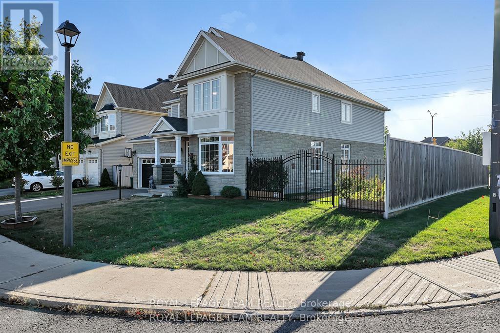 200 Kinloch Court, Ottawa, Ontario  K2J 5S9 - Photo 2 - X13449302