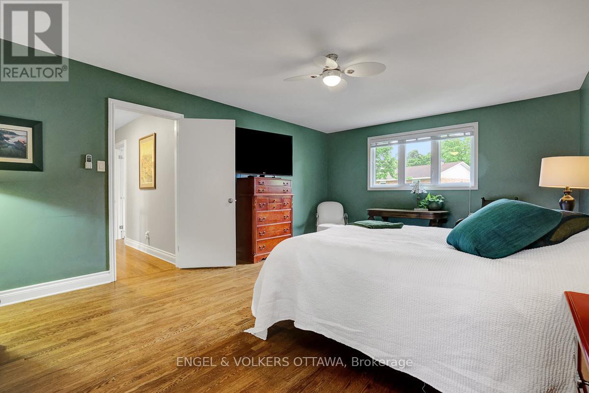 2032 Delmar Court, Ottawa, Ontario  K1H 5R6 - Photo 22 - X13449406