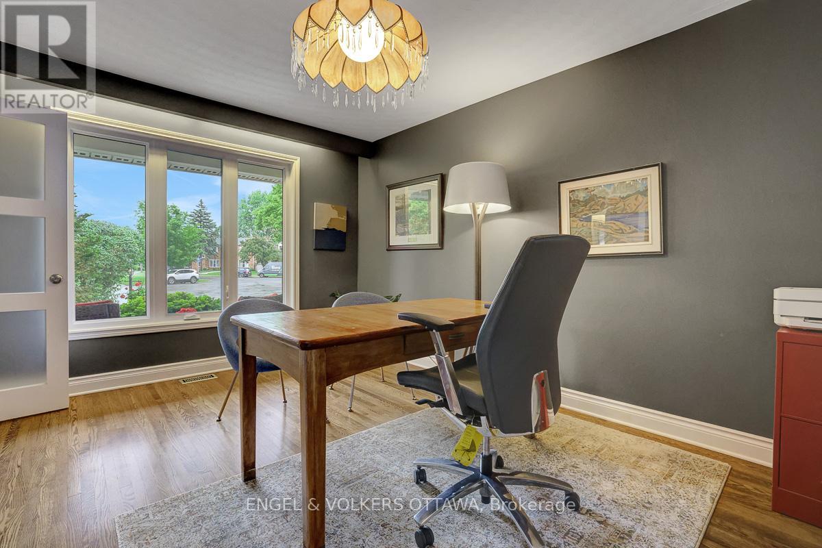 2032 Delmar Court, Ottawa, Ontario  K1H 5R6 - Photo 6 - X13449406